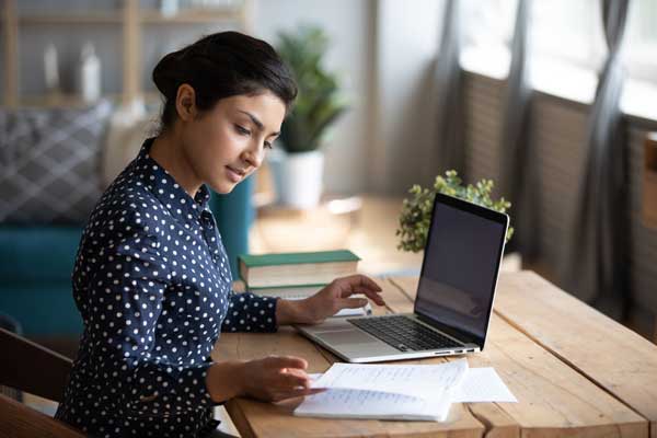 woman in black top reviews study notes